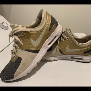 Nike Air Max Gray, Gold and Tan size 9 women